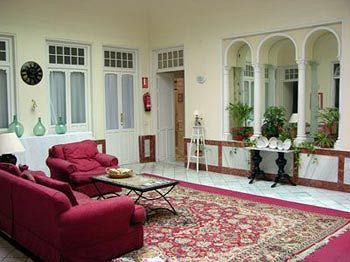 Hostal-casa Sol Y Luna Gasthuis *
