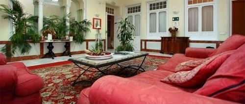 Hostal-casa Sol Y Luna Gasthuis